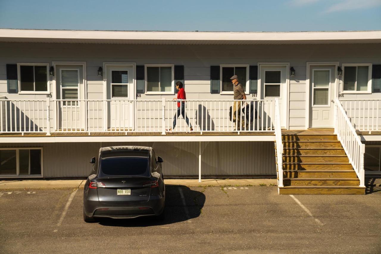 Auberge Sur Mer Notre-Dame-du-Portage Екстериор снимка