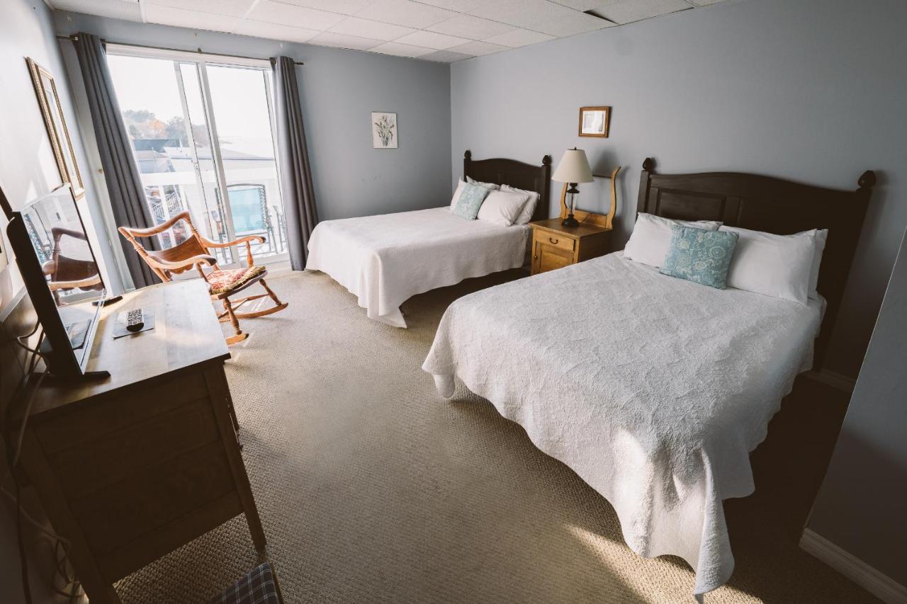 Auberge Sur Mer Notre-Dame-du-Portage Екстериор снимка