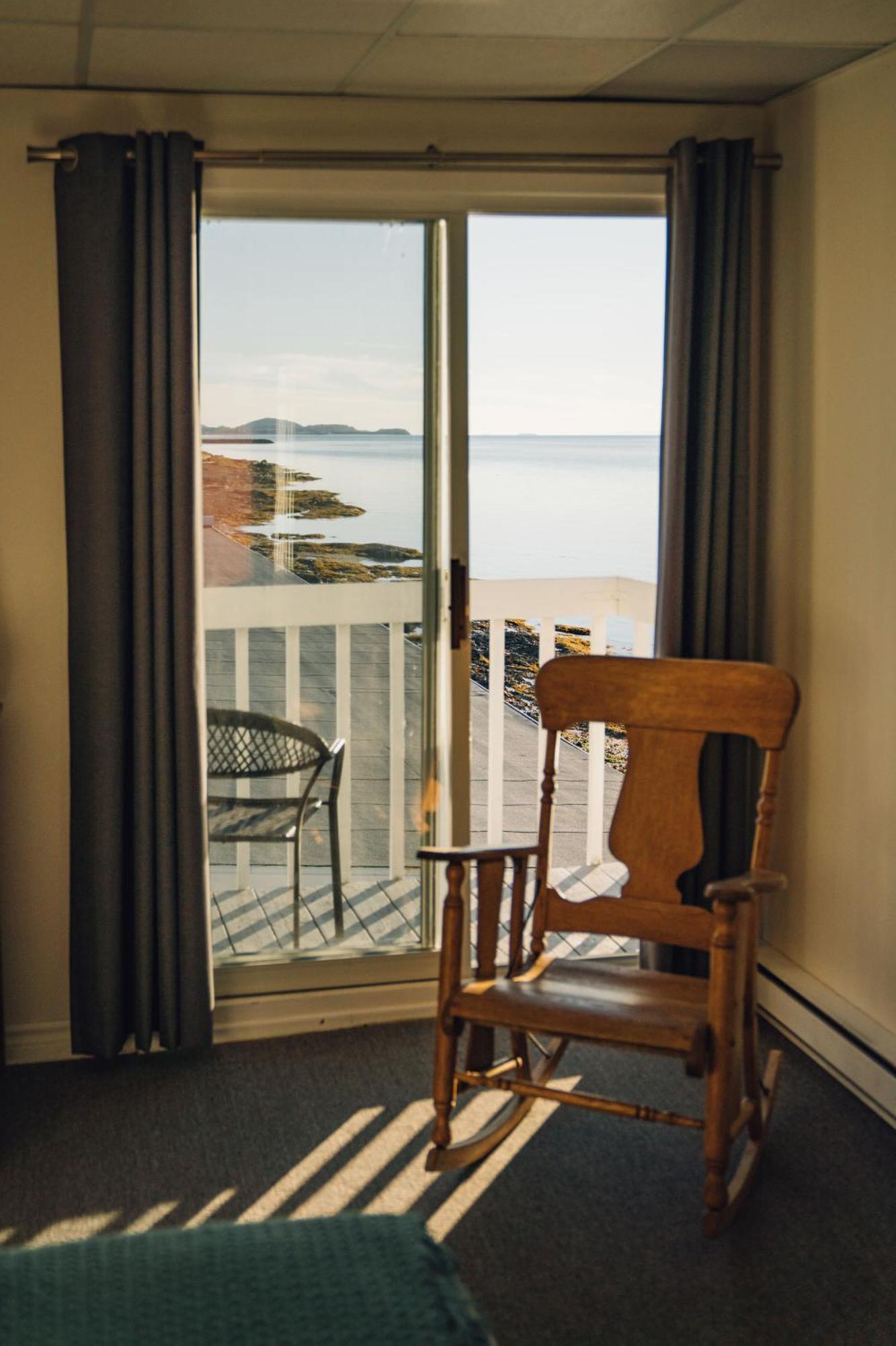 Auberge Sur Mer Notre-Dame-du-Portage Екстериор снимка