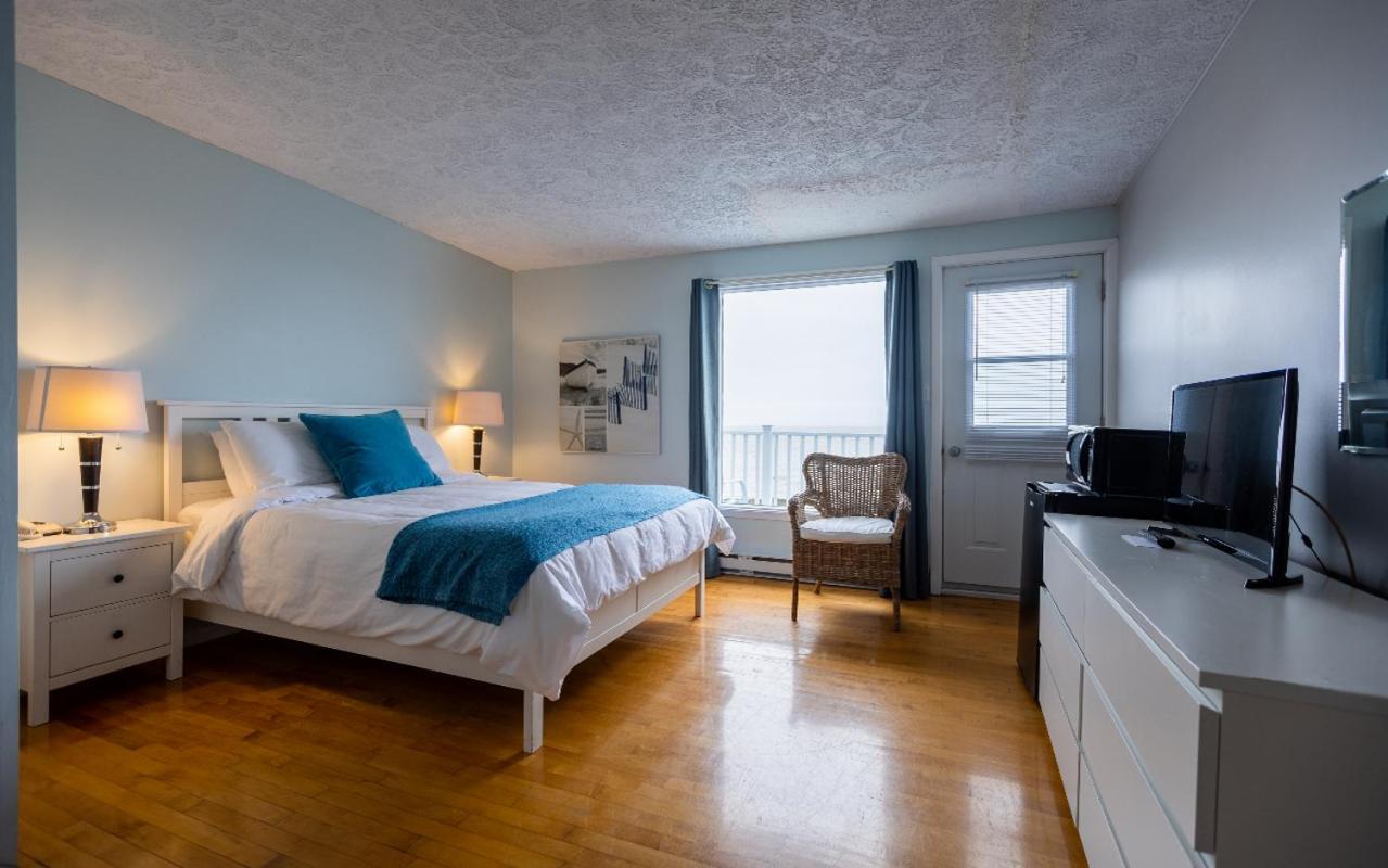 Auberge Sur Mer Notre-Dame-du-Portage Екстериор снимка