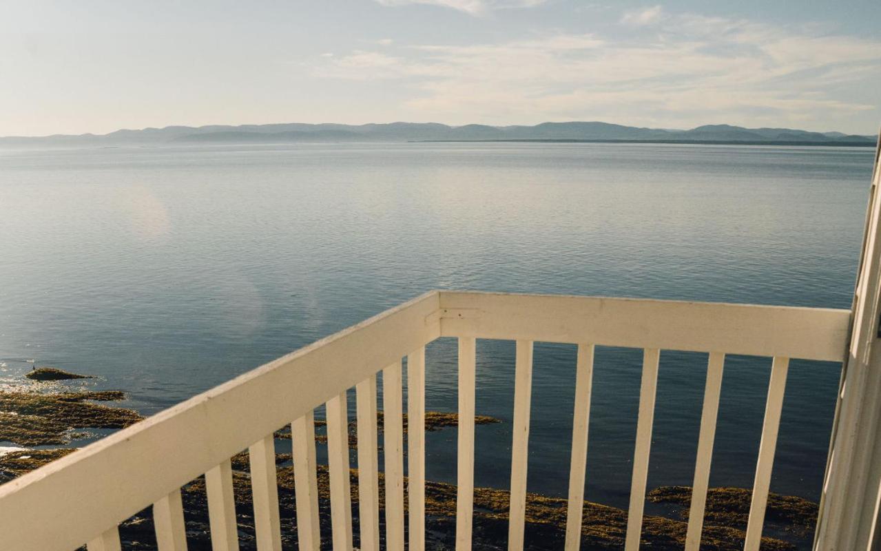 Auberge Sur Mer Notre-Dame-du-Portage Екстериор снимка